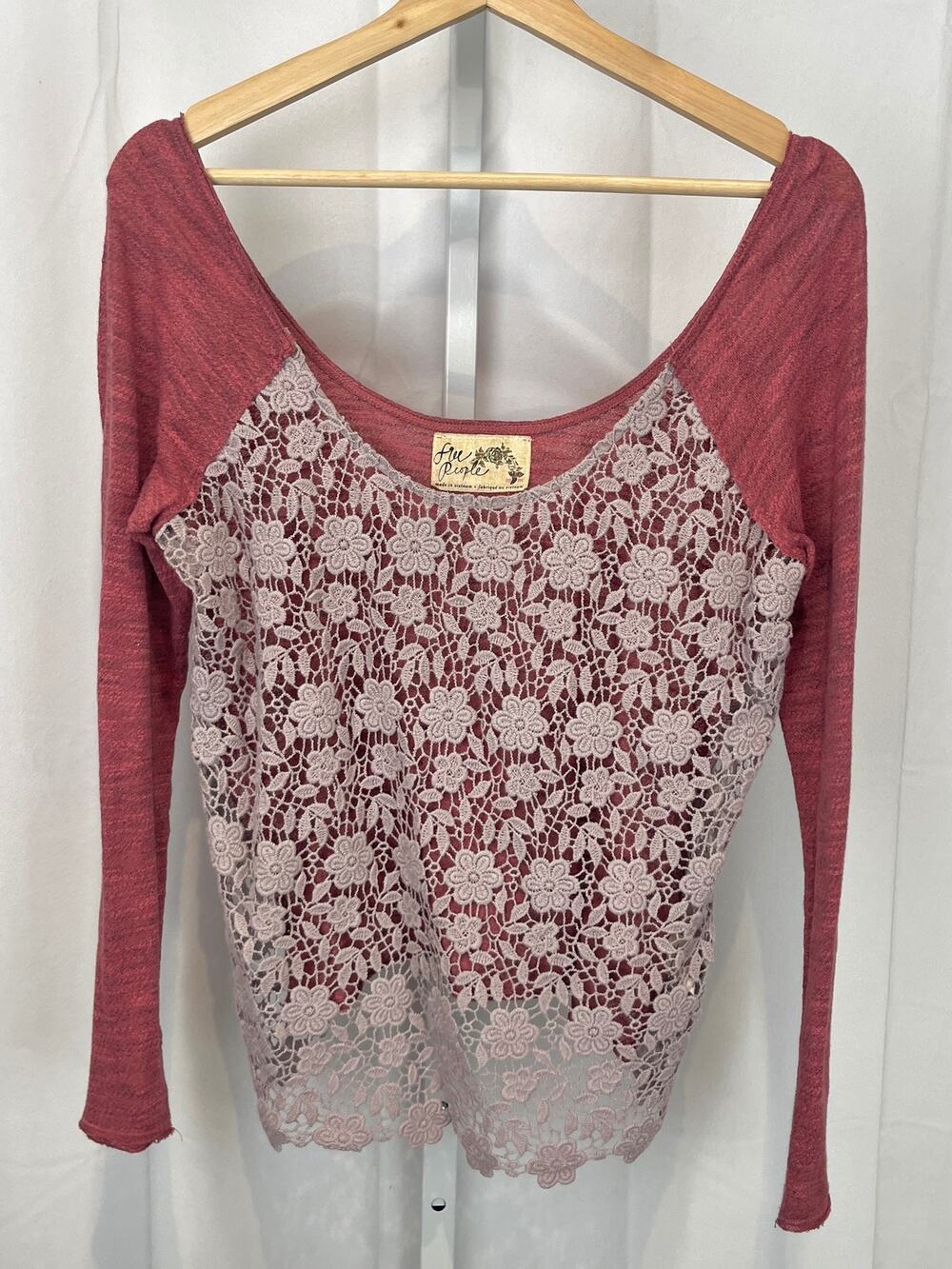 FREE PEOPLE Sheer Crochet Lace Front Raglan Long Sleeve Crop Top Pink Gray M